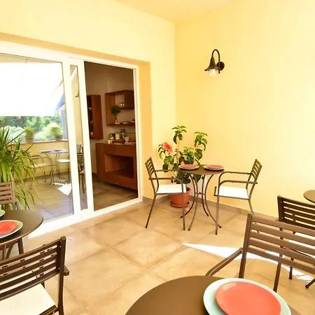 Maestrale Bed and Breakfast