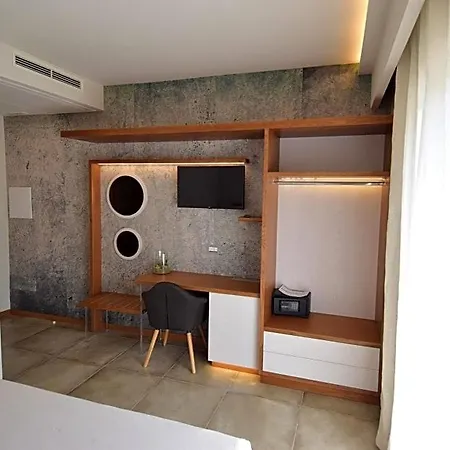 Maestrale Bed and breakfast 4*